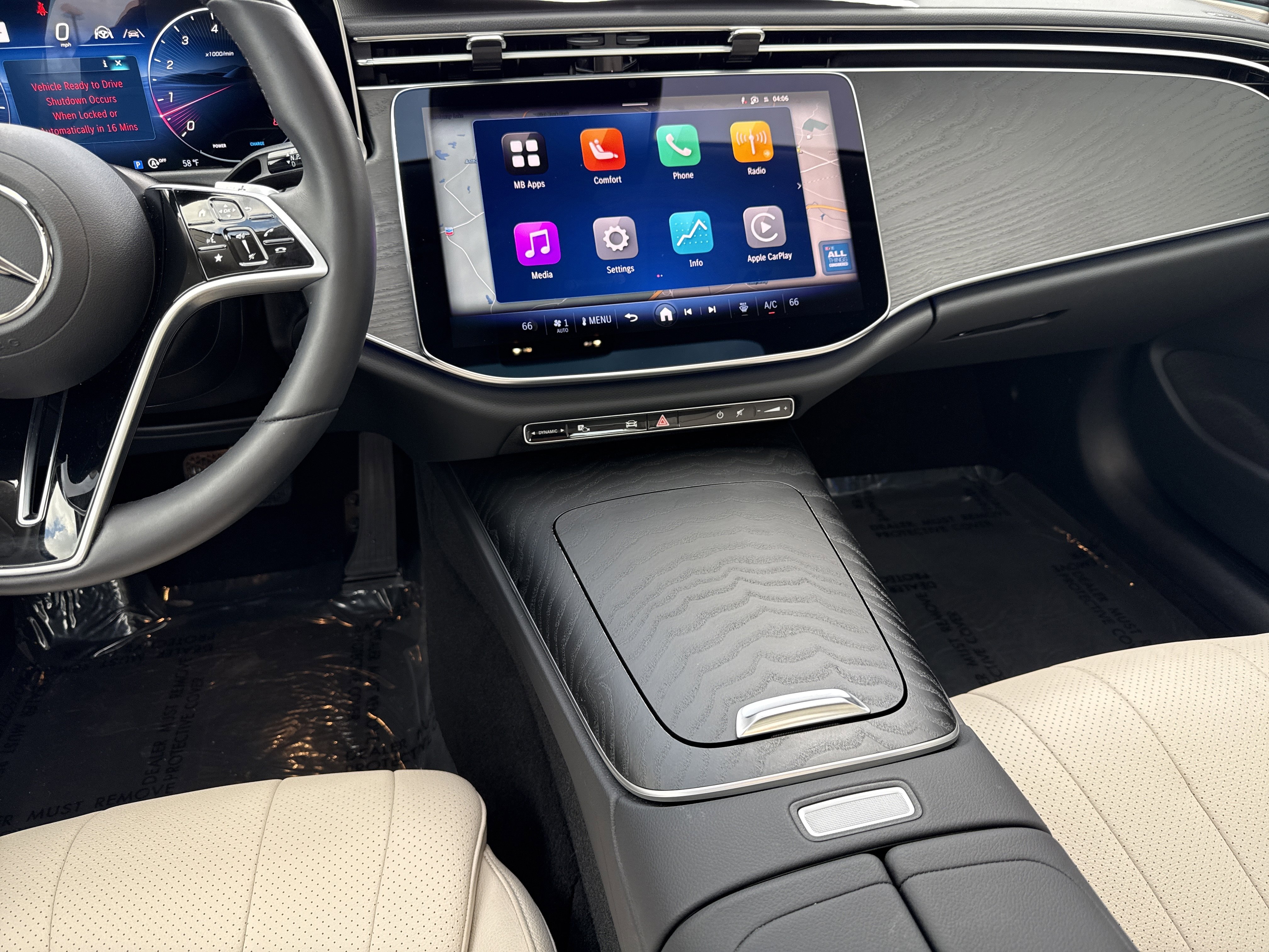 Certified 2024 Mercedes-Benz E 350 4MATIC Sedan image 39