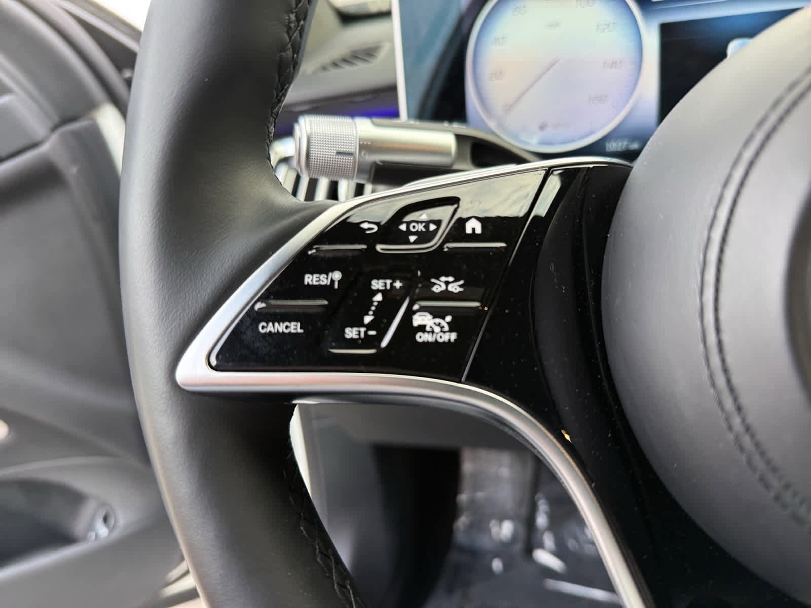 Certified 2023 Mercedes-Benz S 500 4MATIC image 23