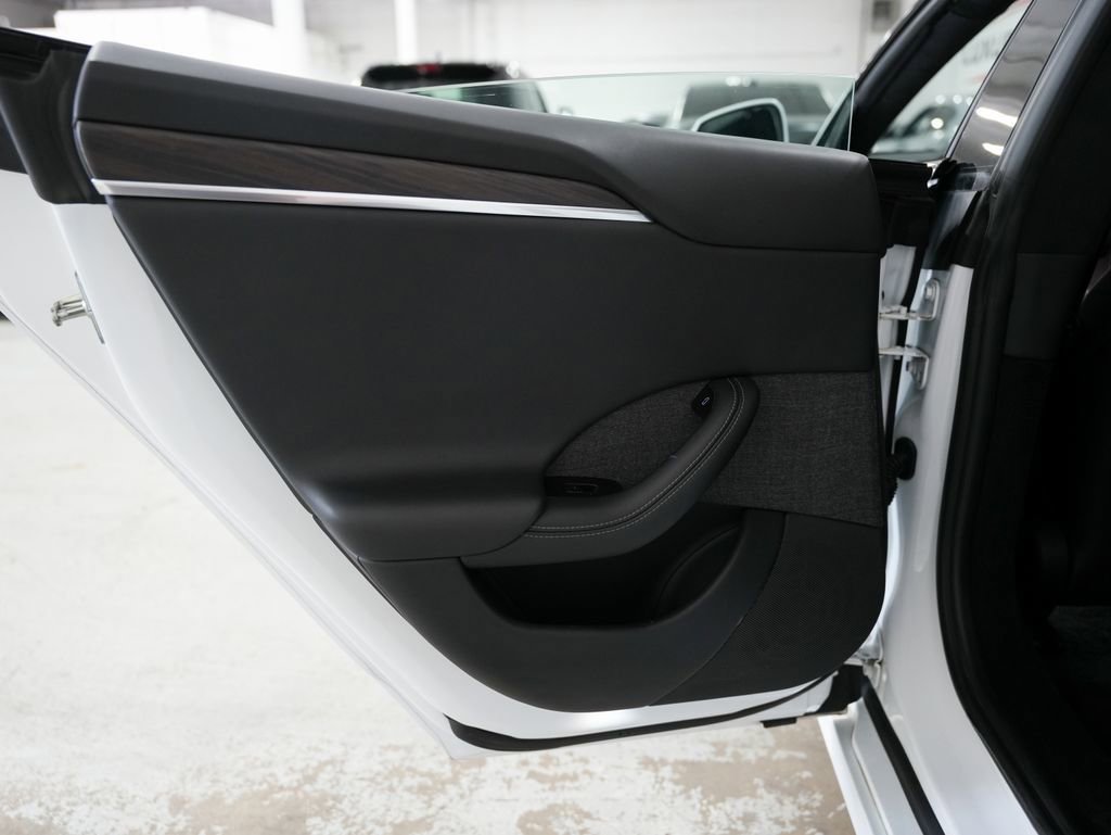 Used 2023 Tesla Model S AWD/4WD image 32