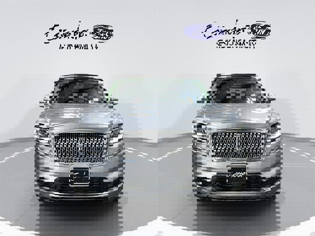 Used 2021 Lincoln Nautilus Reserve image 3