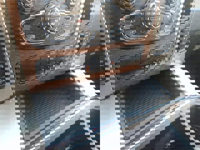 Used 2014 RAM 1500 Laramie w/ Convenience Group image 20