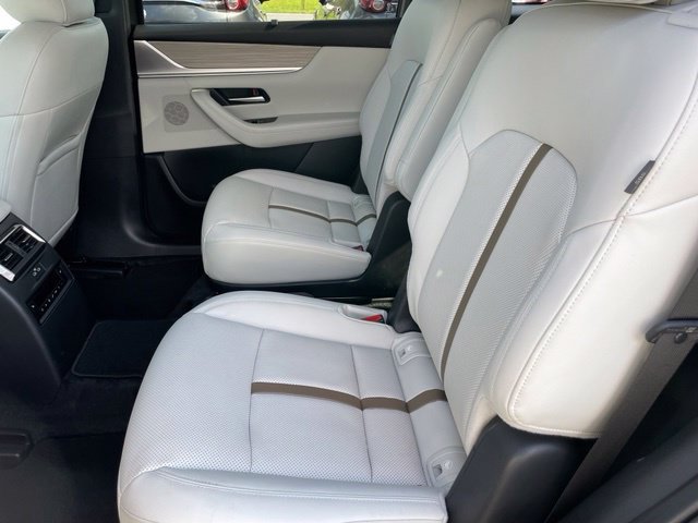 Certified 2024 MAZDA CX-90 Plug-In Hybrid w/ Premium Plus AWD/4WD image 8