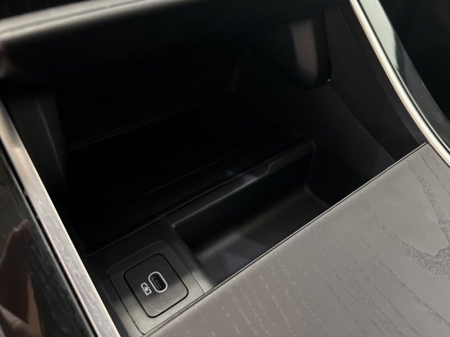 Used 2025 Land Rover Range Rover Evoque S image 23