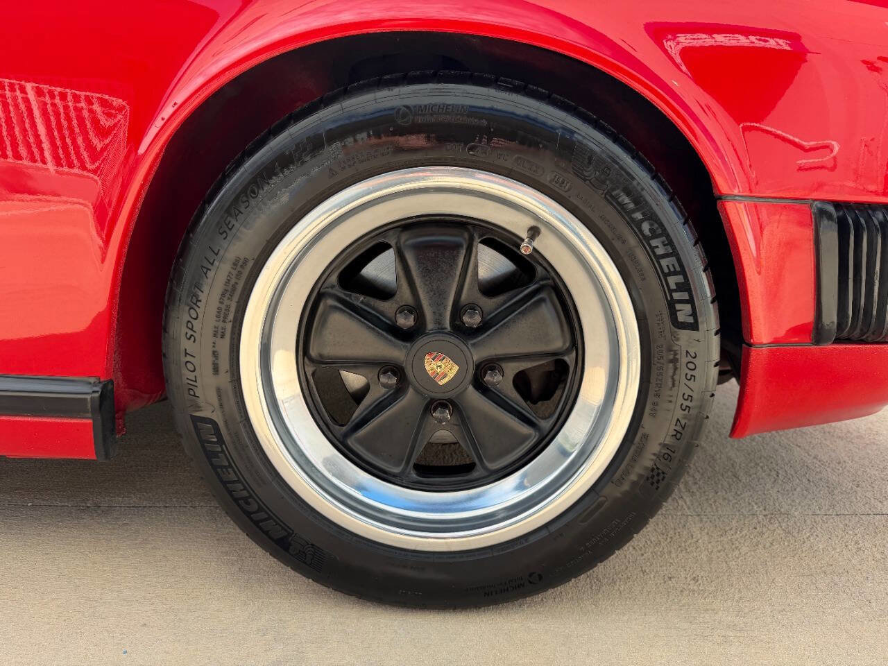 Used 1988 Porsche 911 Carrera image 11