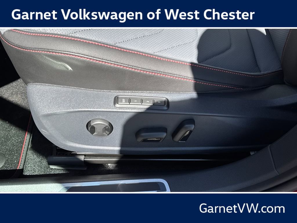 New 2026 Volkswagen Jetta GLI Autobahn FWD image 36