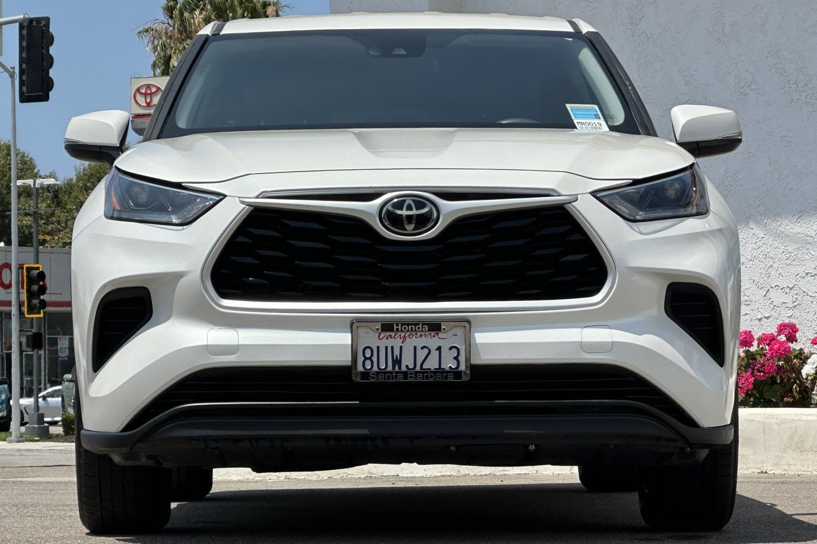Used 2021 Toyota Highlander L FWD image 9