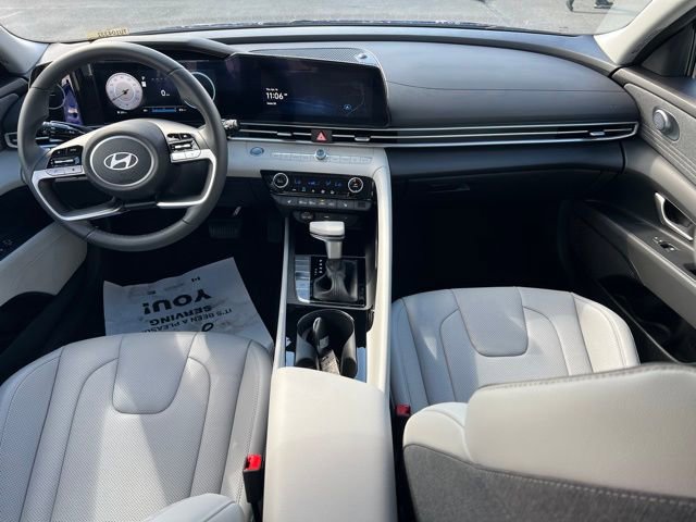 Certified 2026 Hyundai Elantra Limited FWD image 14