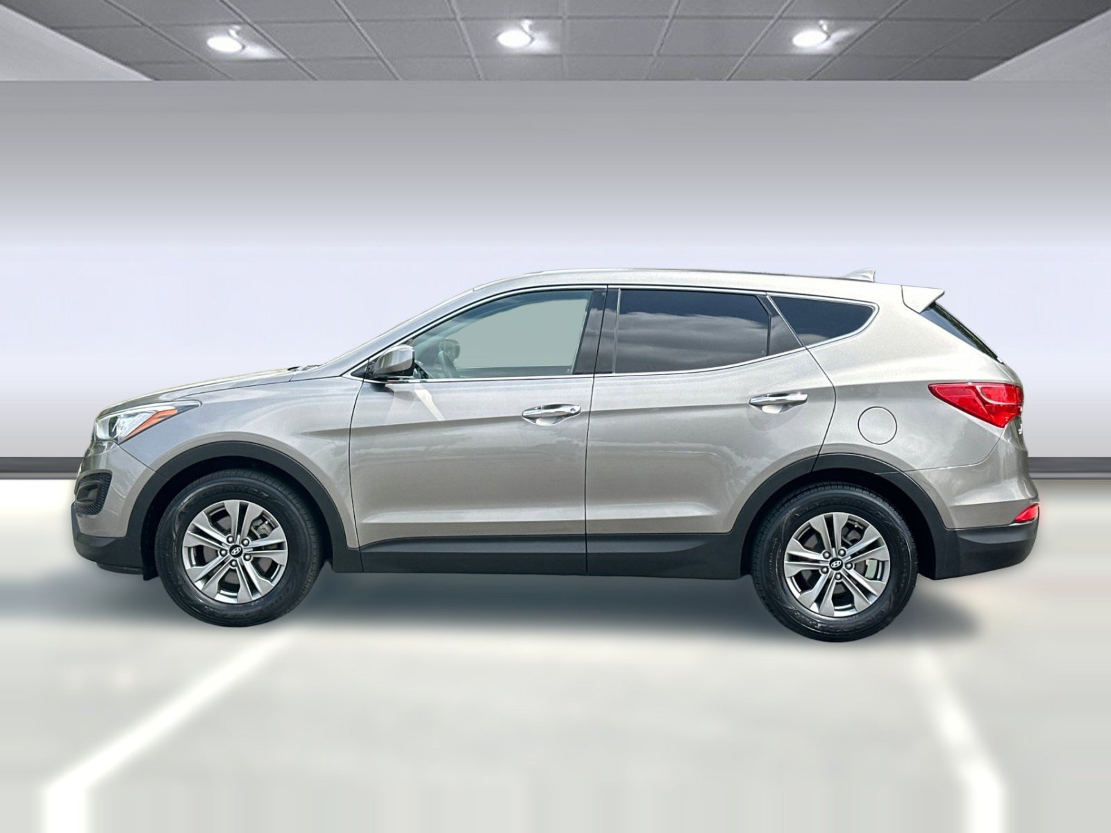 Used 2016 Hyundai Santa Fe Sport FWD image 2