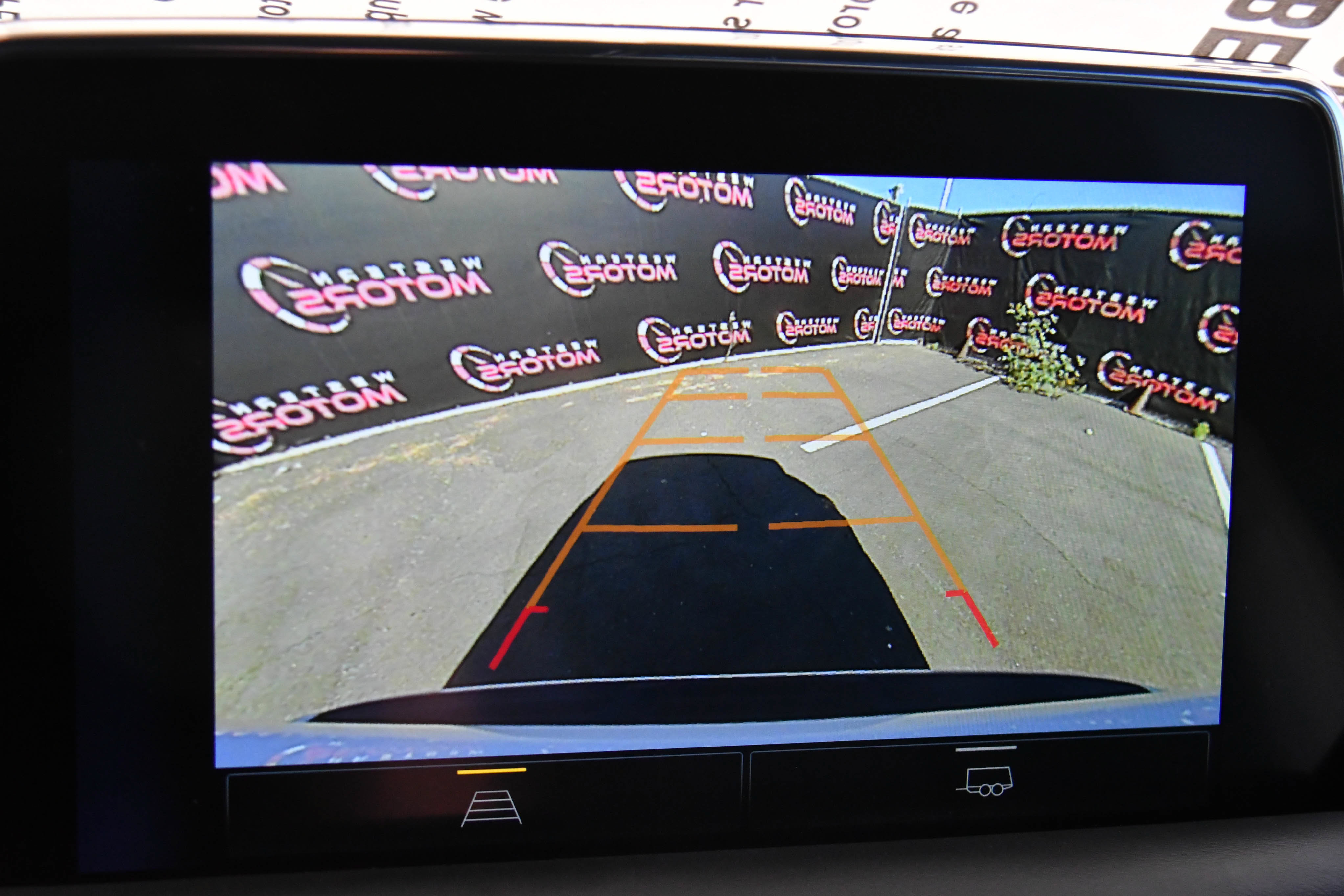 Used 2023 Chevrolet Suburban Premier RWD image 19