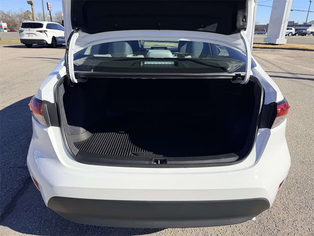 Used 2026 Toyota Corolla LE image 15