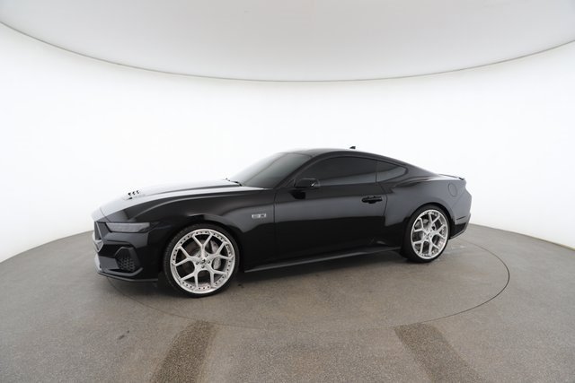 Used 2025 Ford Mustang GT Premium image 4