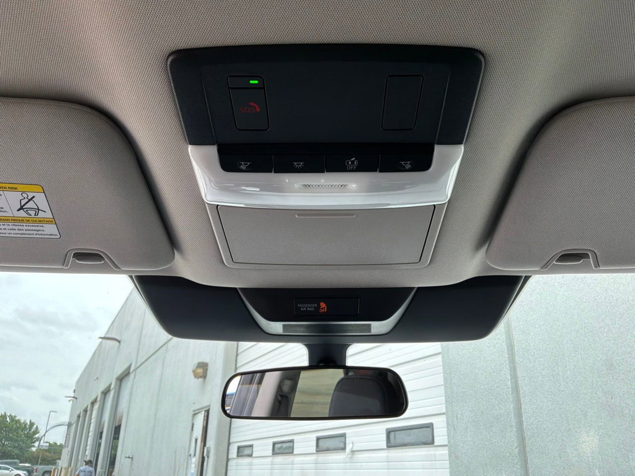 Used 2025 Nissan Pathfinder SV image 17