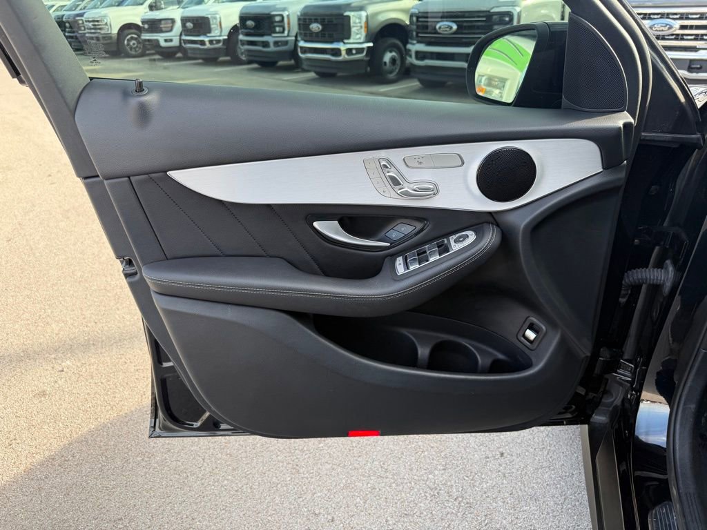 Used 2022 Mercedes-Benz GLC 300 4MATIC image 6