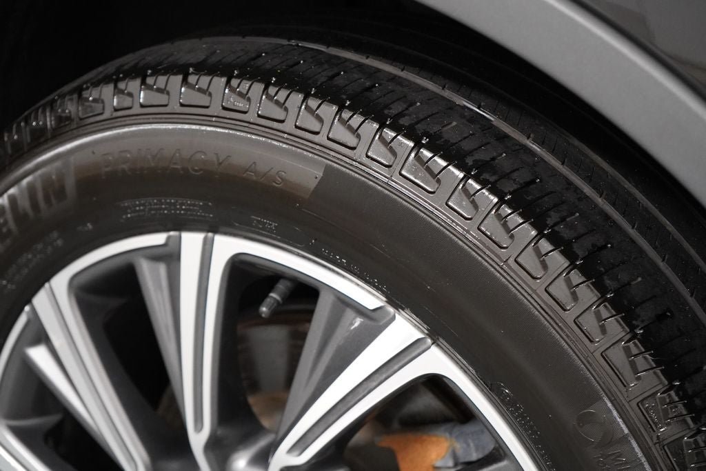 Used 2025 Lincoln Aviator AWD image 36