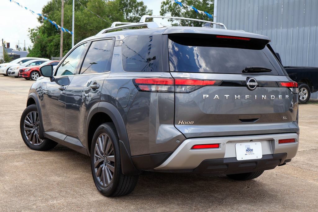 Used 2024 Nissan Pathfinder SL w/ SL Premium Package FWD image 2