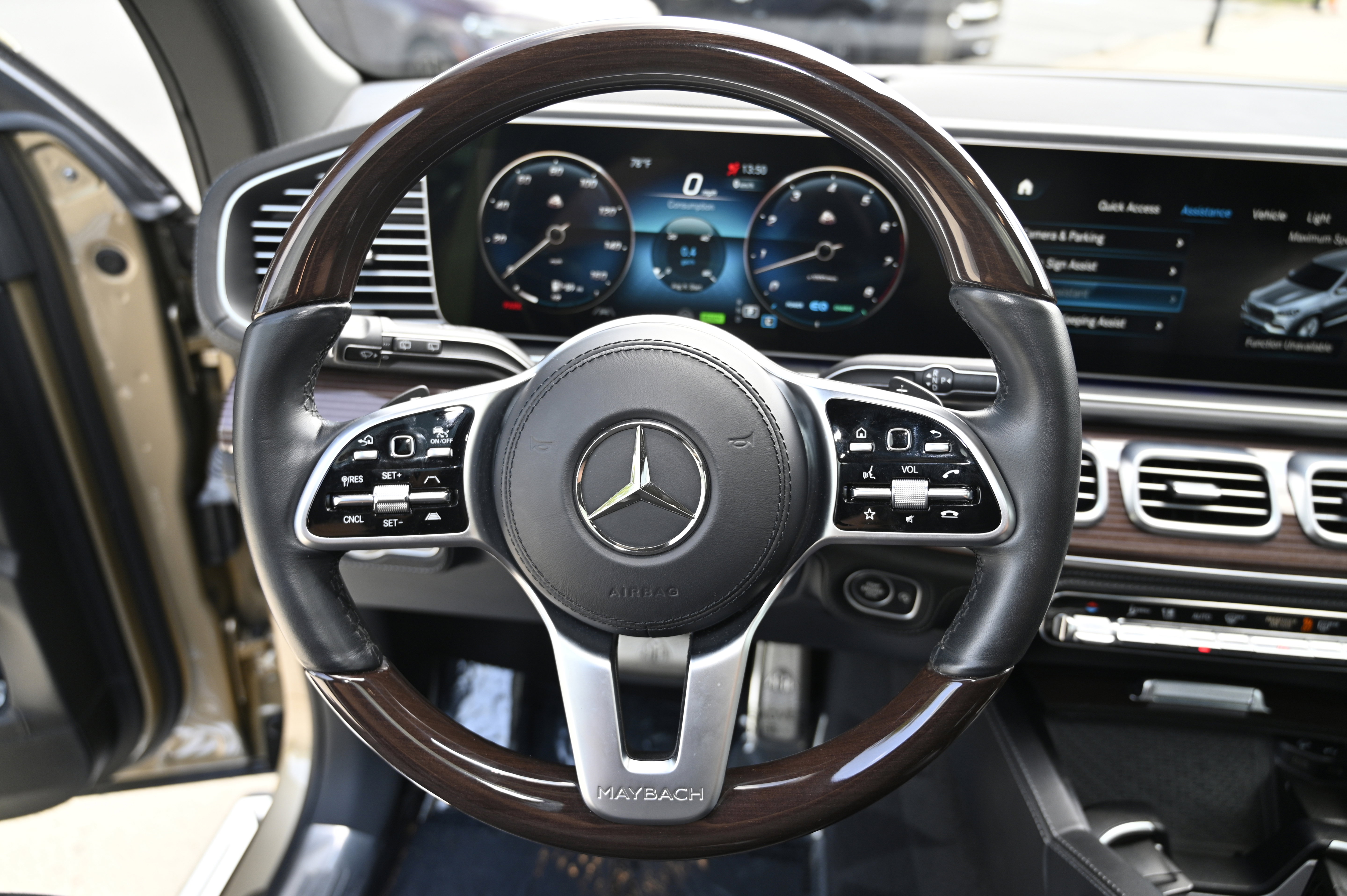 Used 2023 Mercedes-Benz Maybach GLS 600 4MATIC image 24