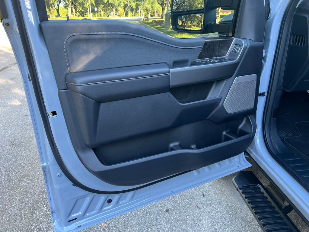 New 2026 Ford F250 Lariat w/ Lariat Premium Package image 10