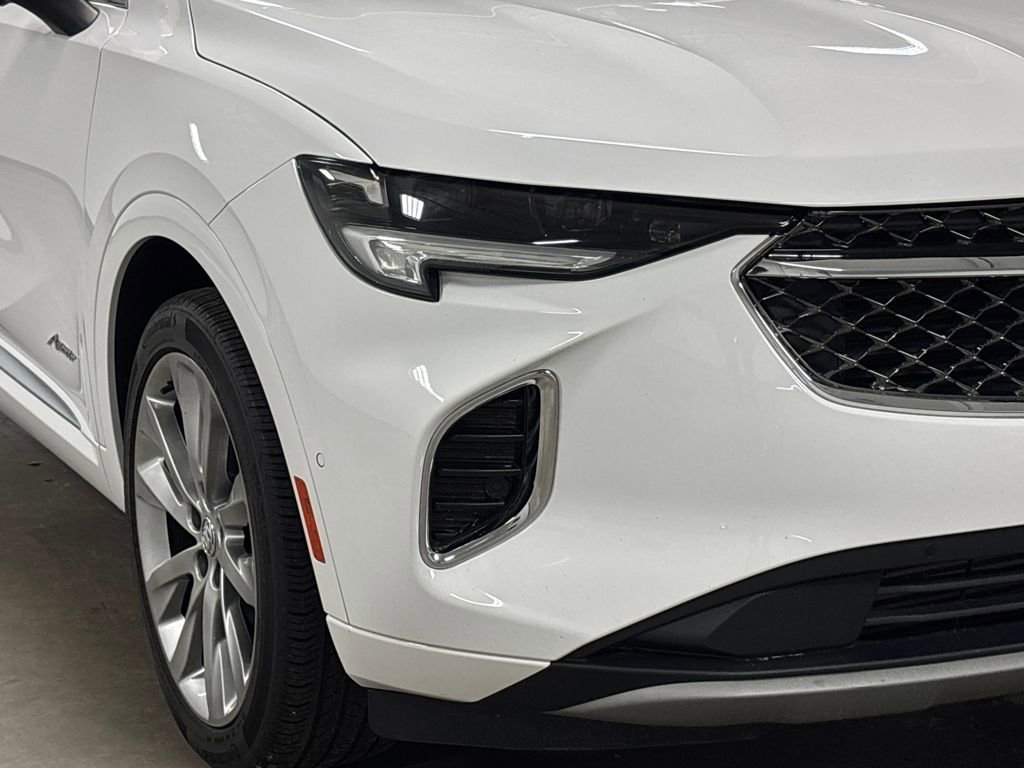 Used 2022 Buick Envision Avenir w/ Technology Package II image 5