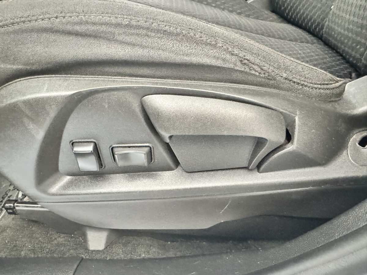 Used 2014 Chevrolet Equinox LS FWD image 23