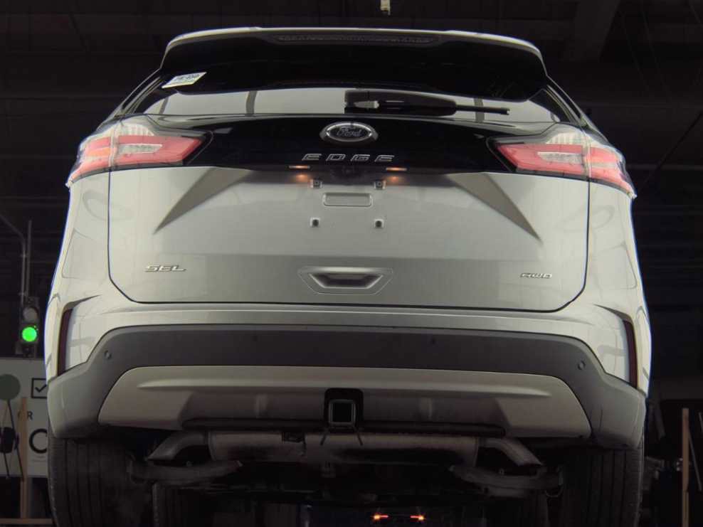 Used 2023 Ford Edge SEL w/ Convenience Package image 6