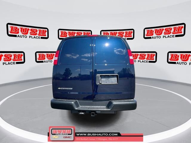 New 2025 Chevrolet Express 3500 w/ Driver Convenience Package image 9