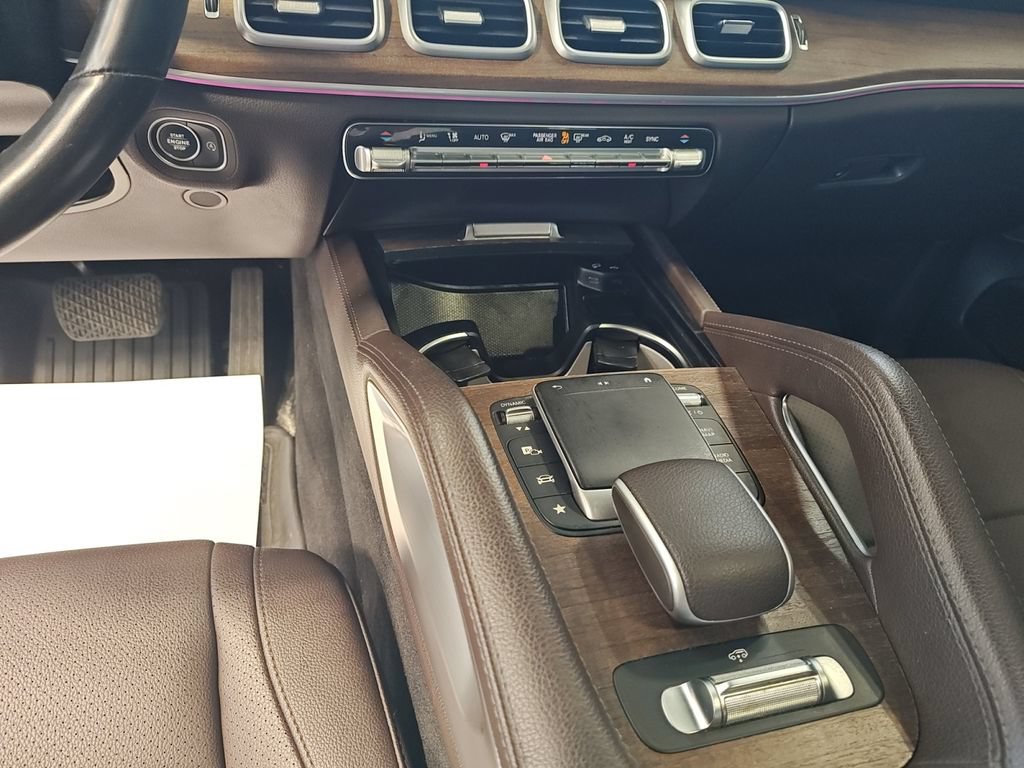 Used 2022 Mercedes-Benz GLS 450 4MATIC image 11