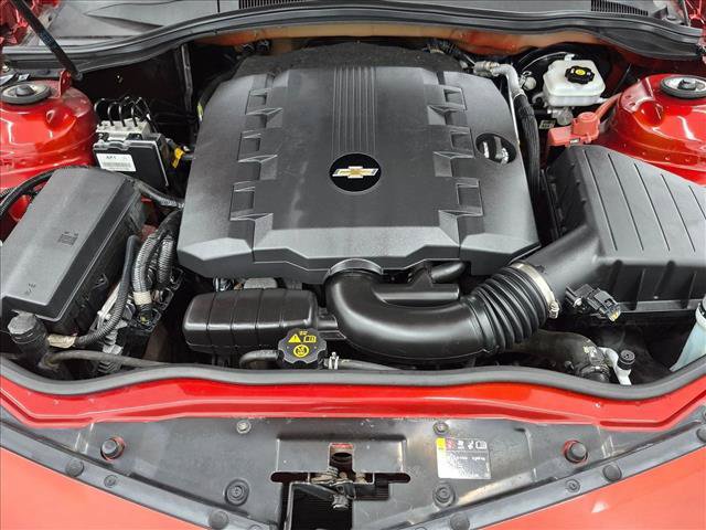 Used 2015 Chevrolet Camaro LS RWD image 21