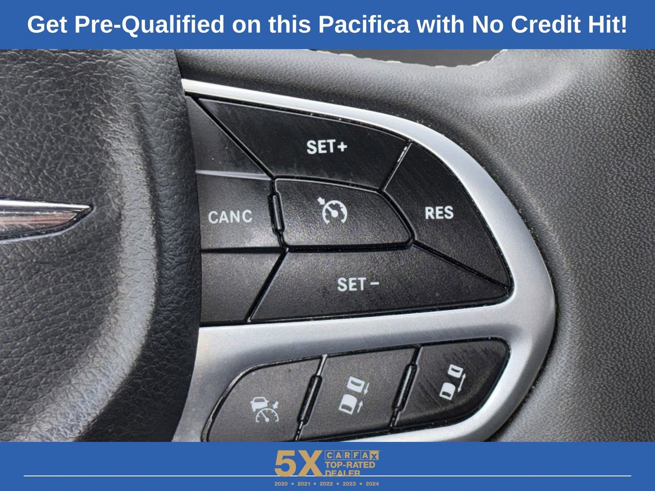 Used 2022 Chrysler Pacifica Touring-L FWD image 22