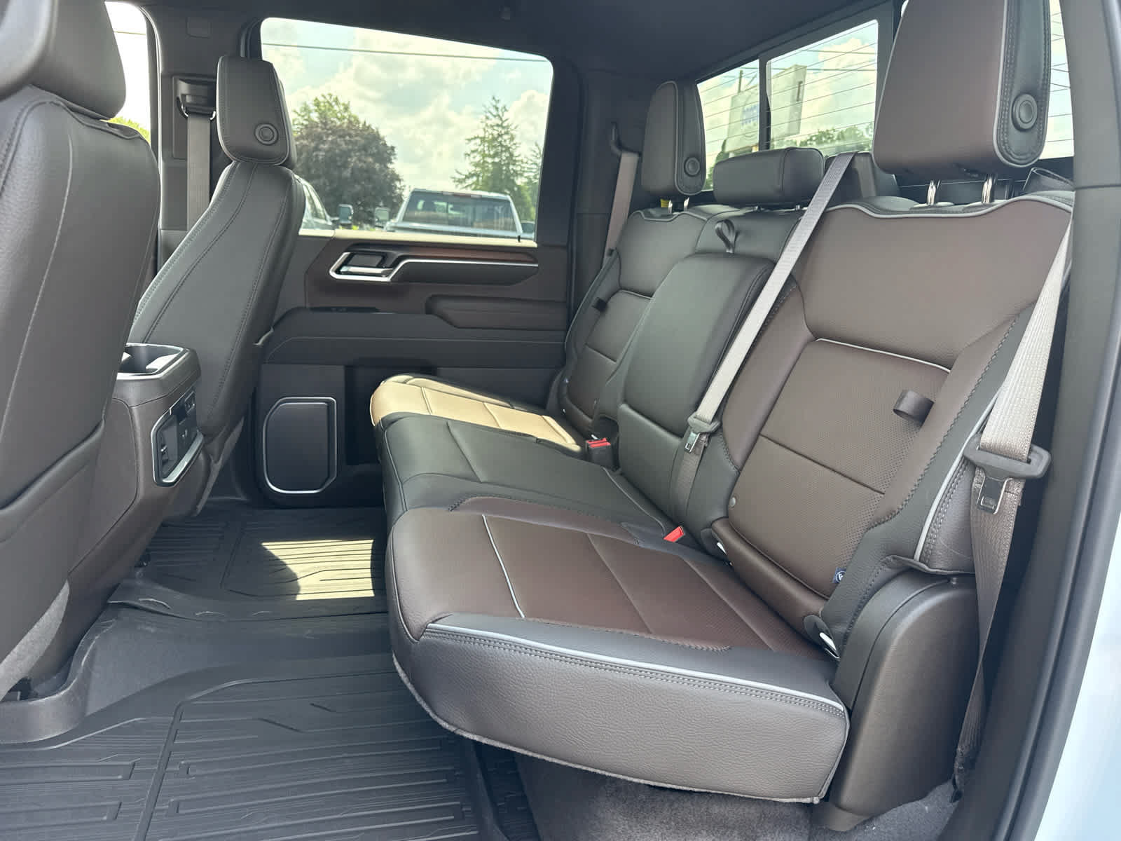 New 2026 GMC Sierra 3500 Denali w/ Technology Package AWD/4WD image 27