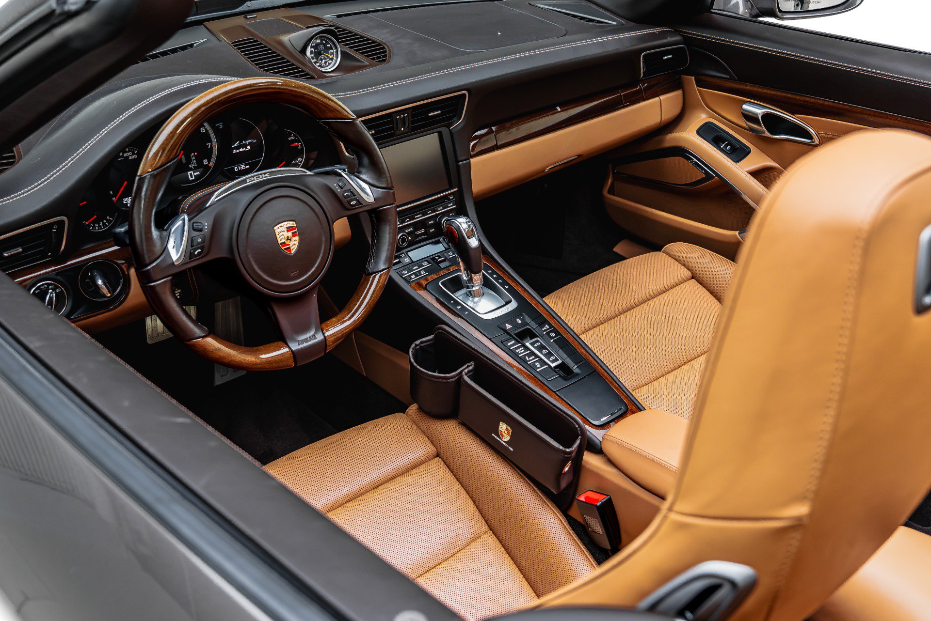 Used 2015 Porsche 911 Turbo AWD/4WD image 37
