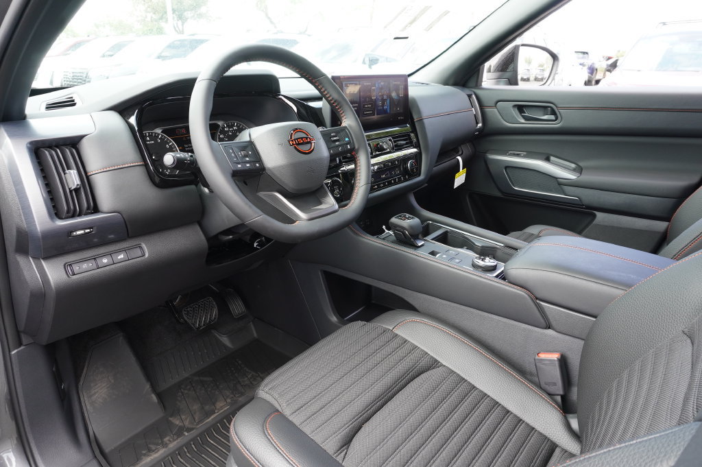 New 2026 Nissan Pathfinder Rock Creek w/ Rock Creek Premium Package AWD/4WD image 18