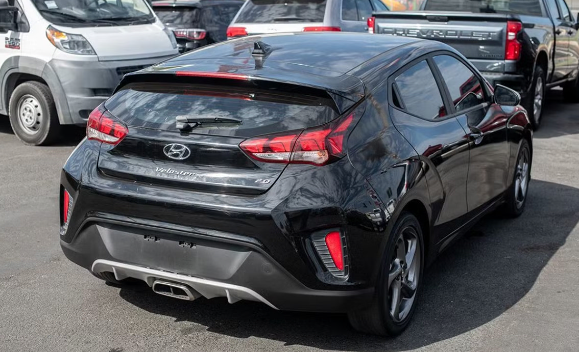Used 2020 Hyundai Veloster 2.0 FWD image 10