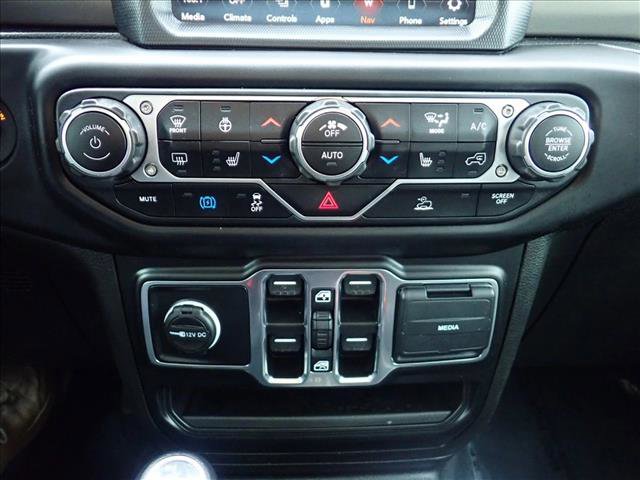 Used 2023 Jeep Wrangler Unlimited w/ Cold Weather Group image 17