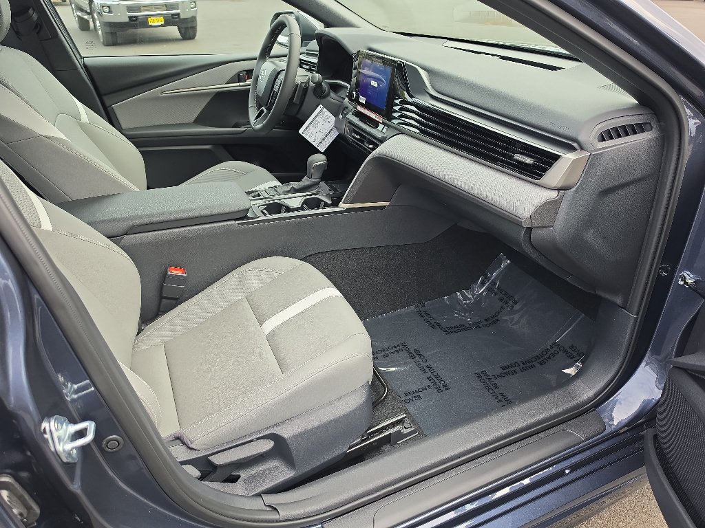 New 2026 Toyota Camry SE FWD image 15