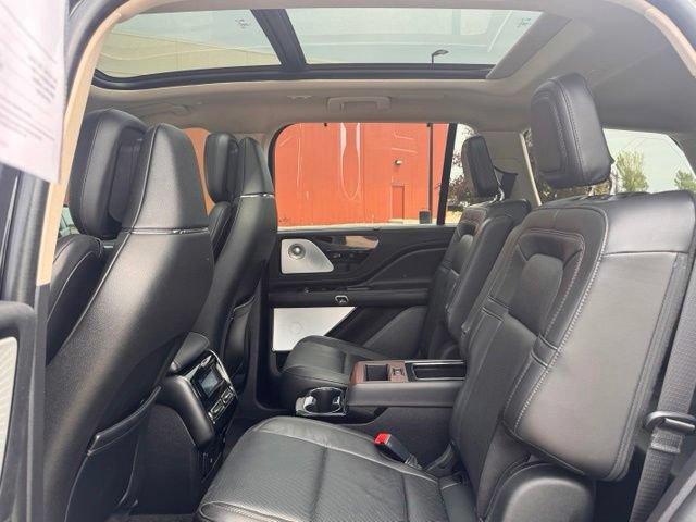 Used 2022 Lincoln Aviator Reserve w/ Equipment Group 201A AWD/4WD image 35