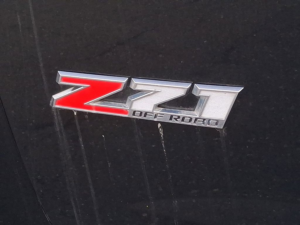Used 2021 Chevrolet Colorado Z71 w/ Z71 Midnight Edition image 29