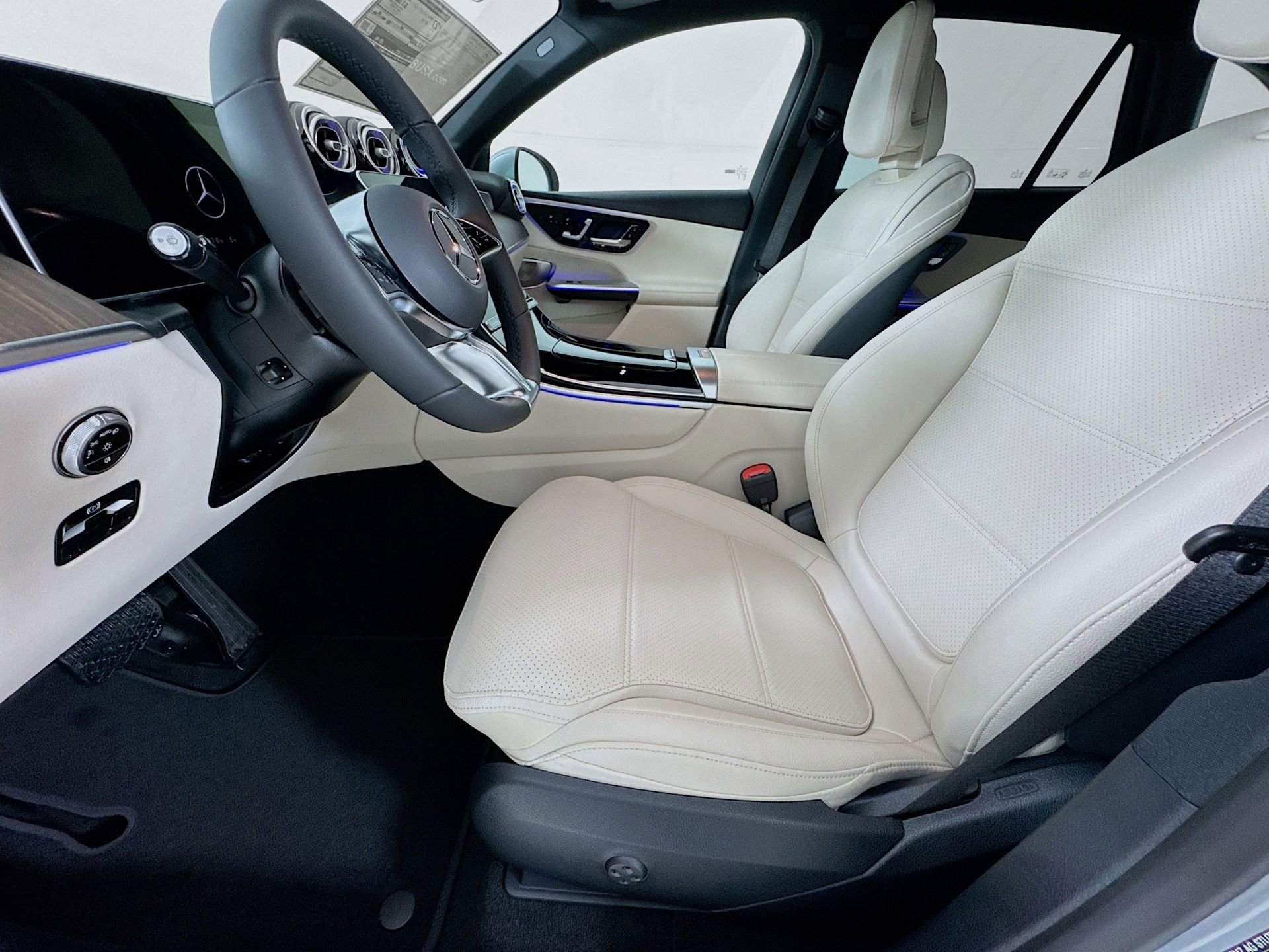 New 2026 Mercedes-Benz GLC 300 image 23