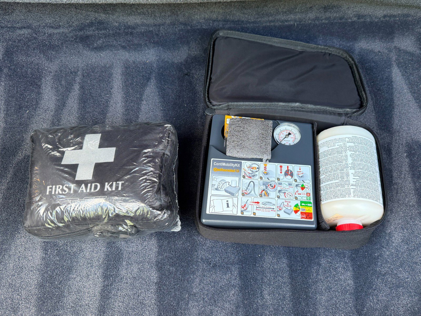 Used 2014 Aston Martin Vanquish Volante image 44