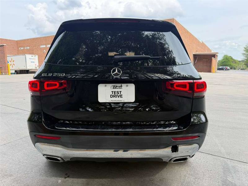 Used 2020 Mercedes-Benz GLB 250 4MATIC image 5