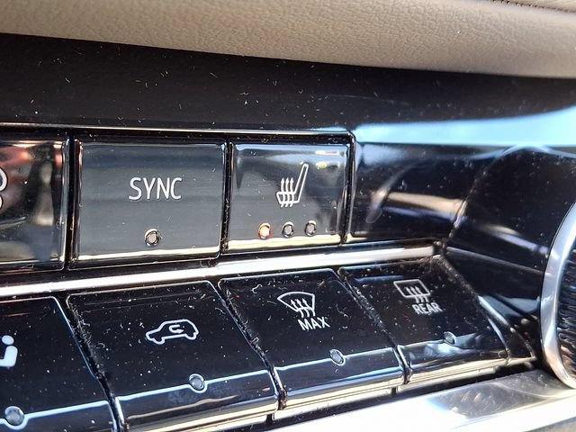 Used 2025 Chevrolet Equinox LT w/ Convenience Package II AWD/4WD image 22
