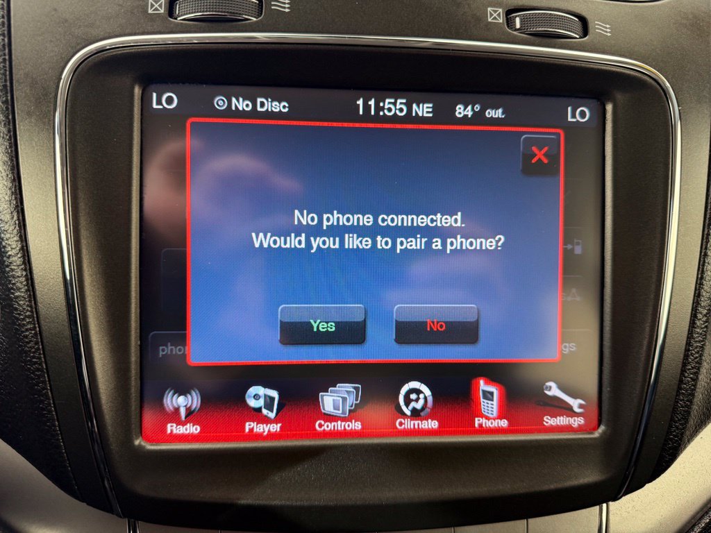 Used 2019 Dodge Journey Crossroad w/ Driver Convenience Group FWD image 43