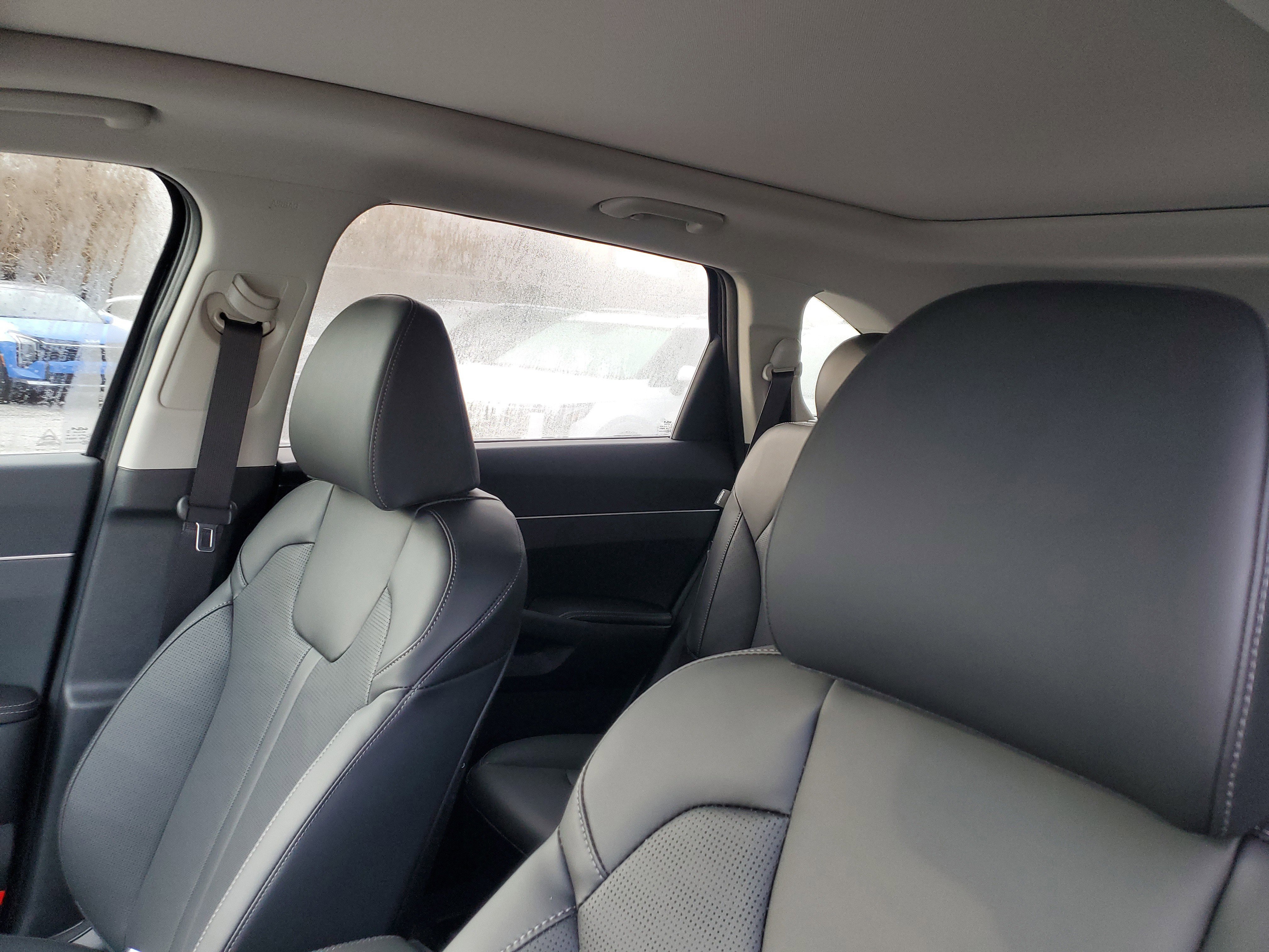 New 2026 Kia Sorento S w/ S Panoramic Sunroof Package FWD image 16