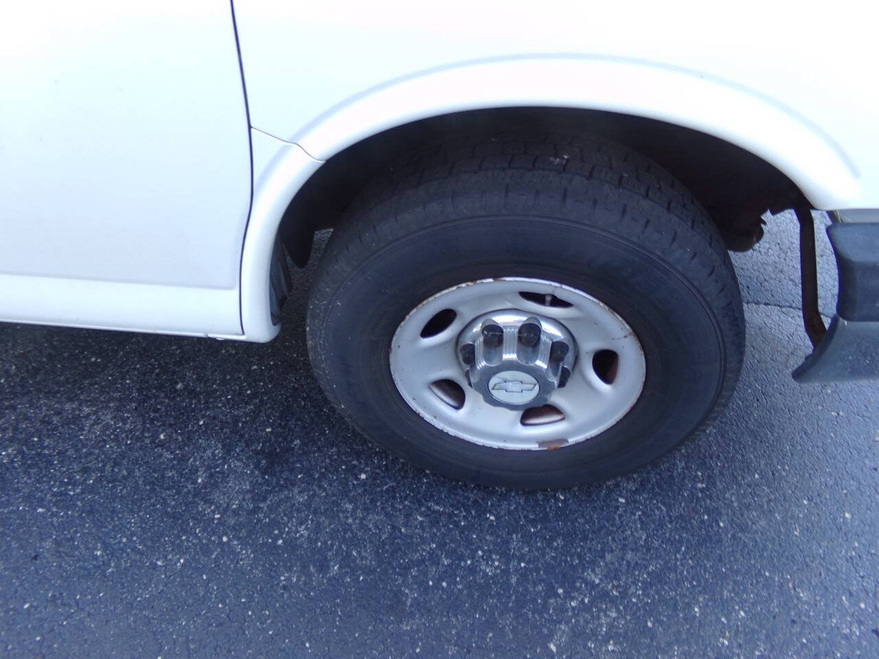 Used 2012 Chevrolet Express 3500 LT w/ LT Preferred Equipment Group RWD image 46