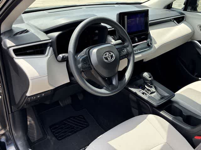 Used 2026 Toyota Corolla Cross L FWD image 2
