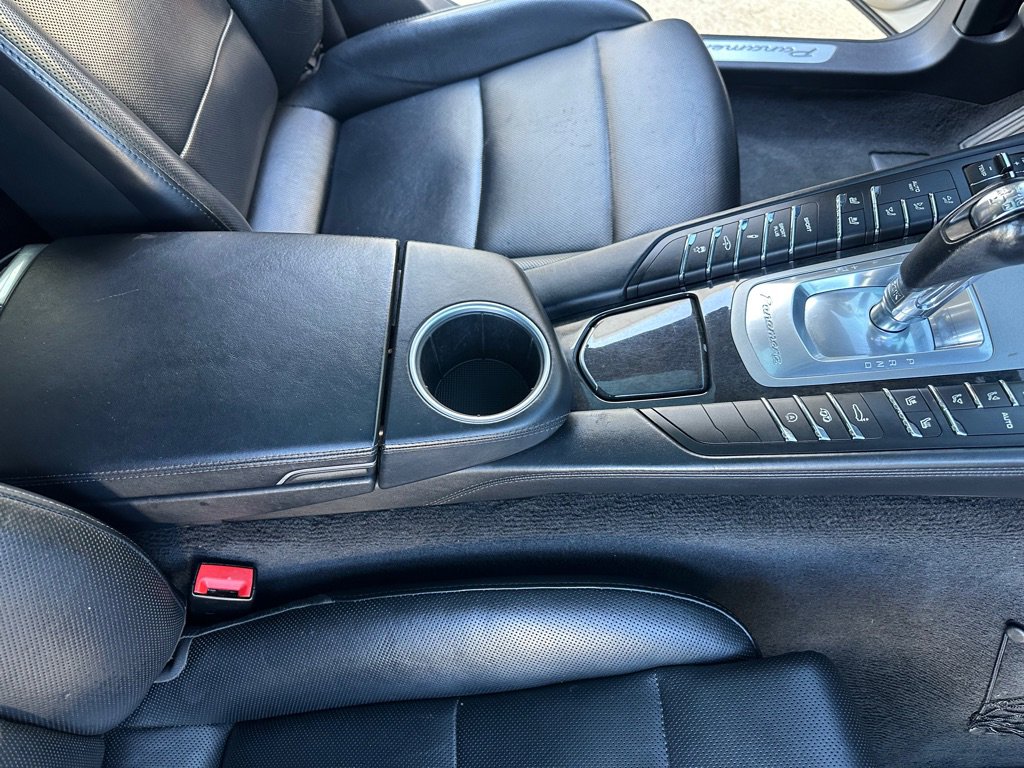 Used 2013 Porsche Panamera GTS image 27