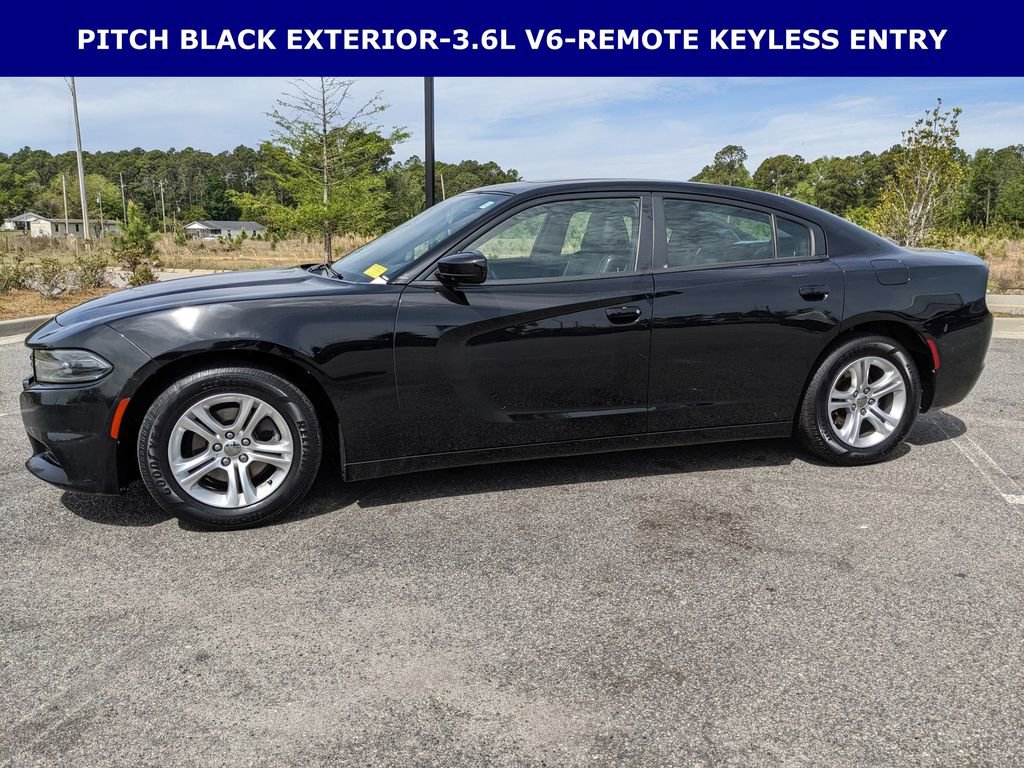 Used 2020 Dodge Charger SXT w/ Leather Interior Group image 7