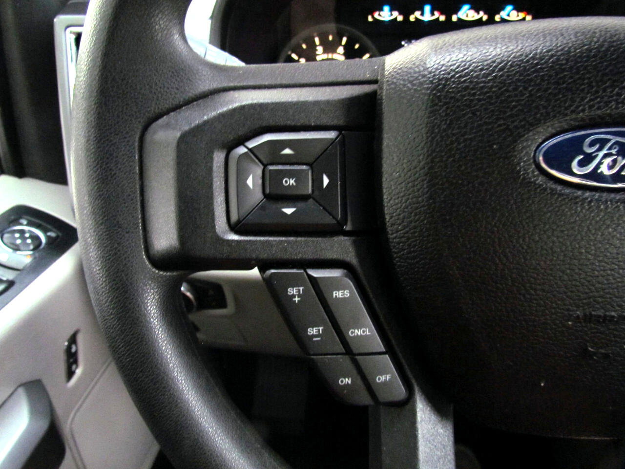 Used 2016 Ford F150 XLT w/ Trailer Tow Package image 32