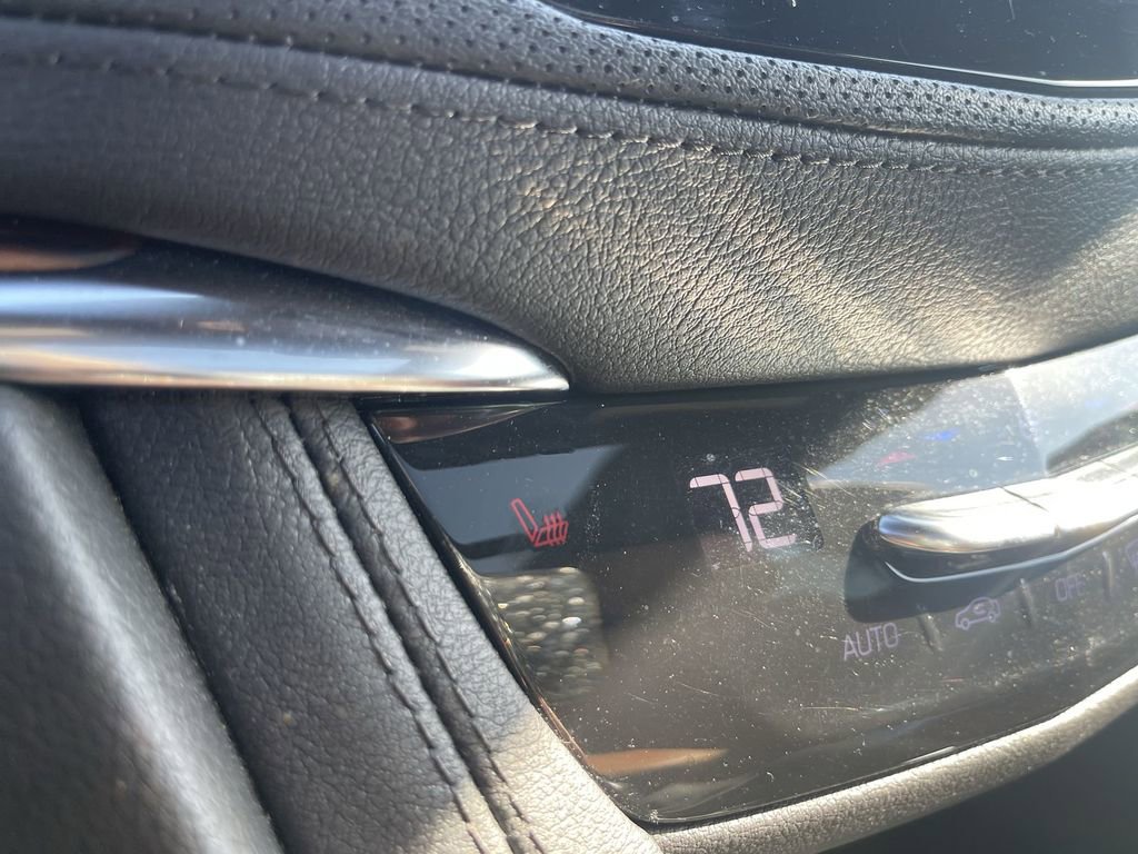 Certified 2022 Cadillac XT5 Premium Luxury image 29