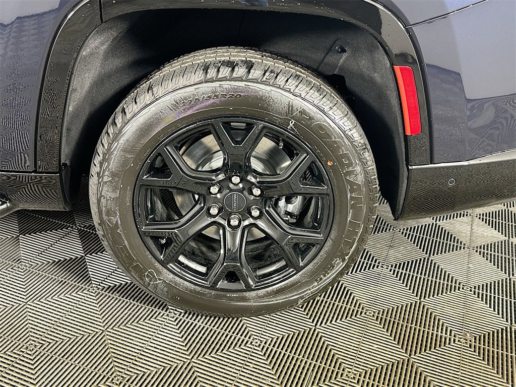 New 2025 Jeep Wagoneer Series II w/ Convenience Group I image 17