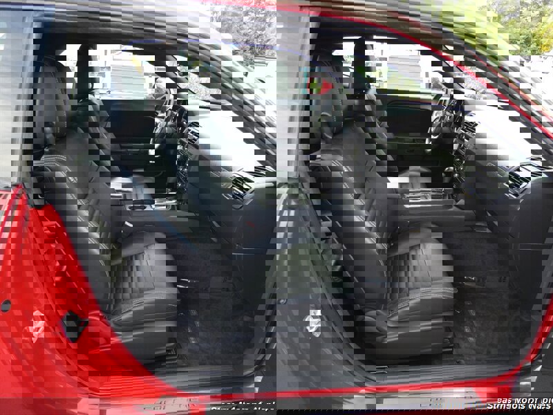 Used 2011 Dodge Challenger SE image 45